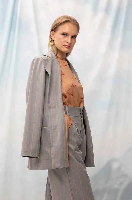 Oversized Blazer Gray Stripes