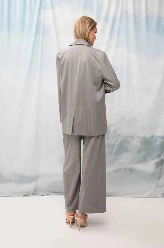 Oversized Blazer Gray Stripes