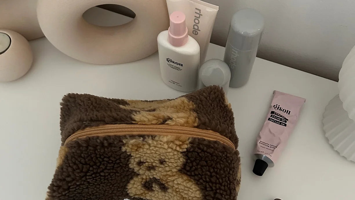 Makeup Bag Bear Hug - Andreakou Concept Store