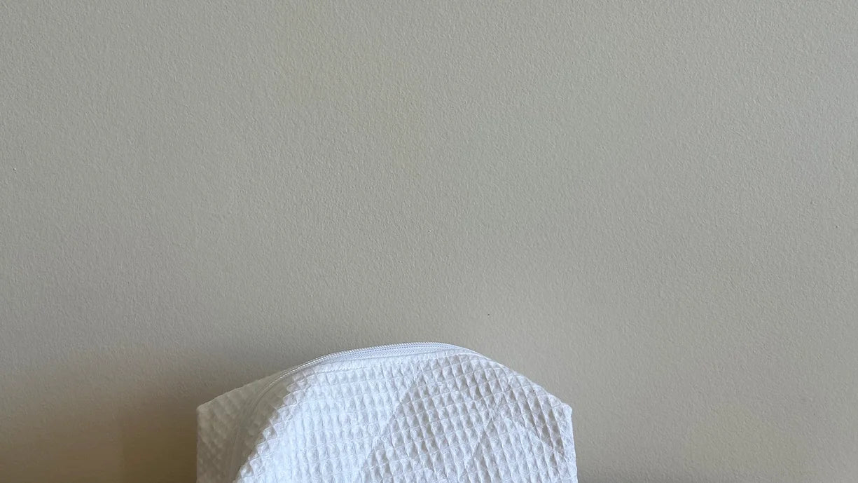 Makeup Bag Sweet Coconut - Andreakou Concept Store