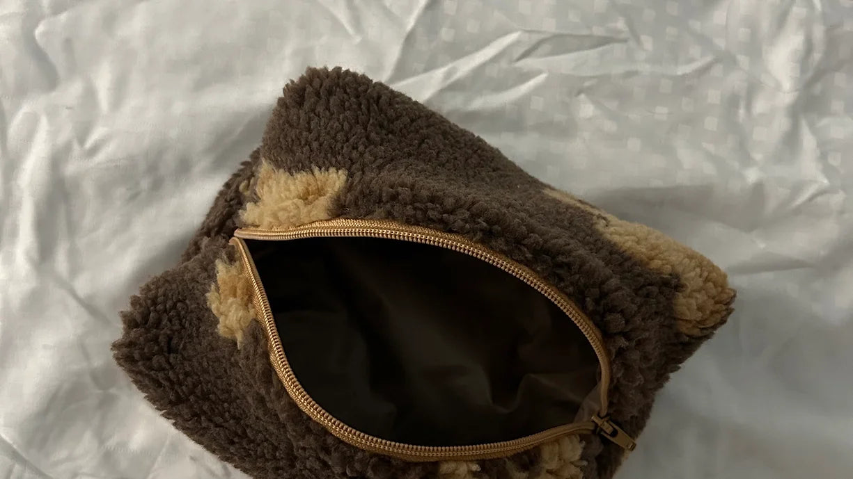 Makeup Bag Bear Hug - Andreakou Concept Store