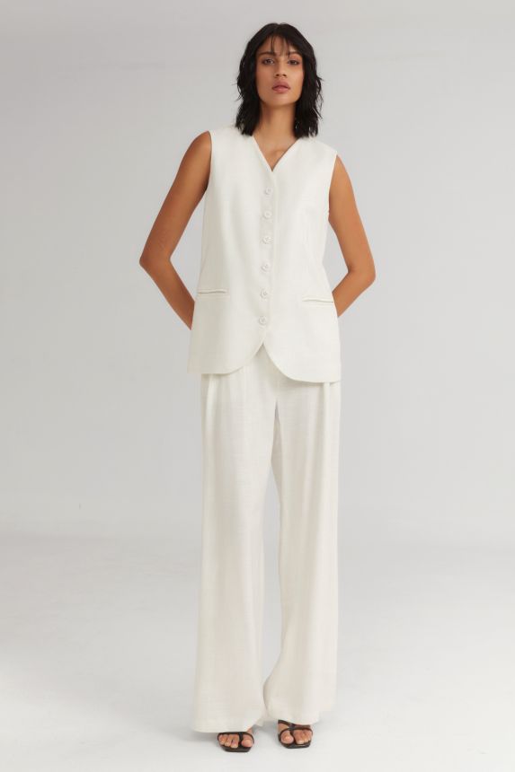 The Dessert Vest White - Andreakou Concept Store