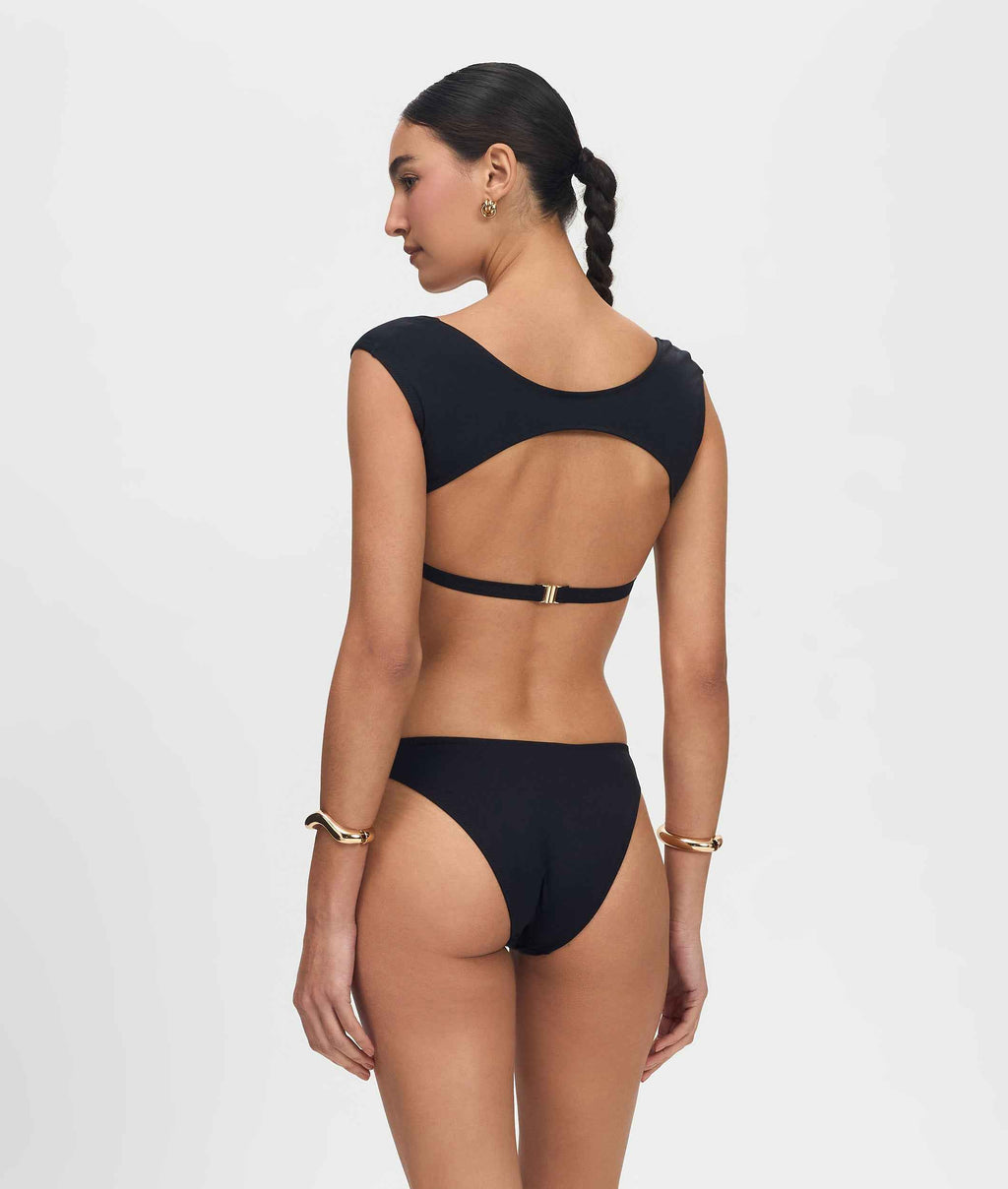 Selene Black Bikini