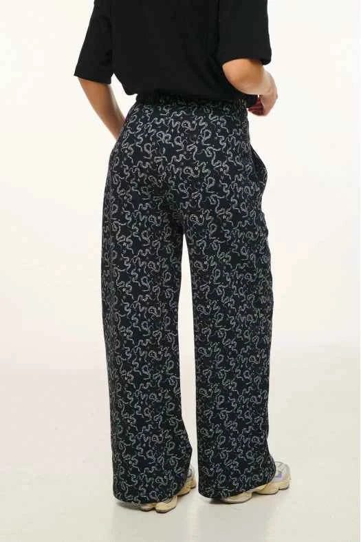 Woman Cabana Pants with embroidery - SNAKES