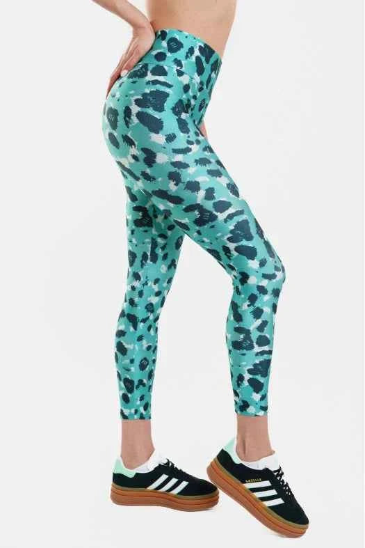 Animal Print High-Waisted 7/8 Leggings – PCP