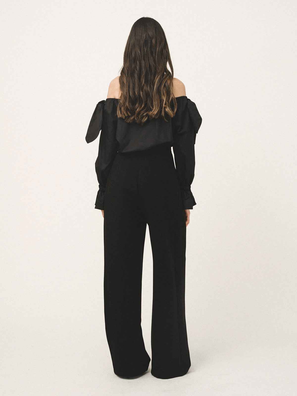 MACAN Off - Shoulder Top