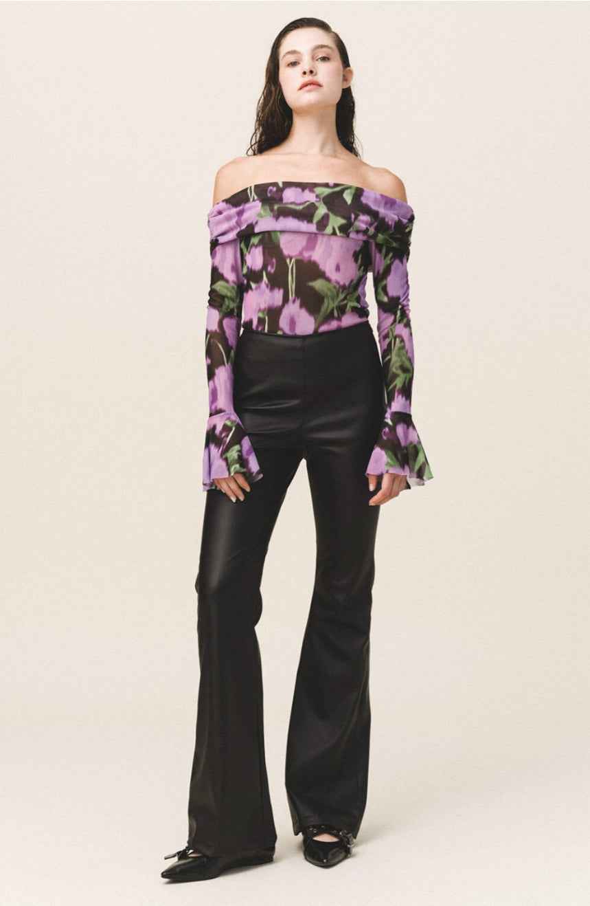 VIVIENNE Off The Shoulder Top